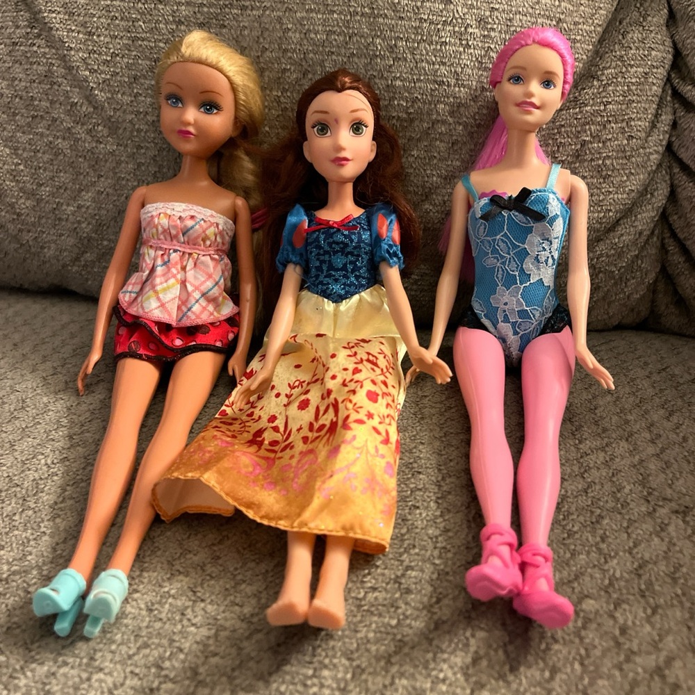 Fashion Doll Trio with Blonde, Brunette, and Pink Hair